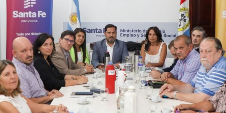 La provincia convocará a los docentes a paritarias en la segunda quincena de enero