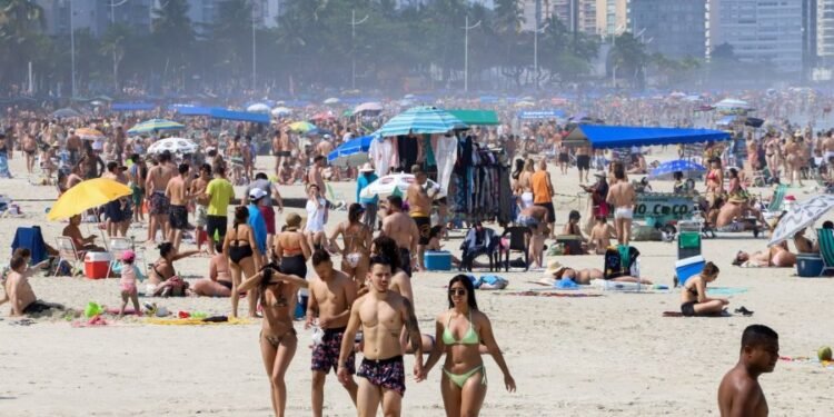 Alerta en playas de Brasil por un brote de gastroenterocolitis