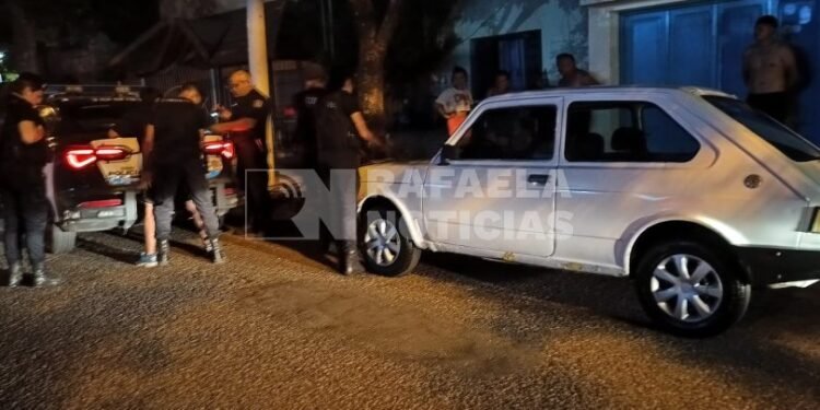 Ojos en Alerta y activos: la noche de los televisores terminó con «promo» en la Comisaría