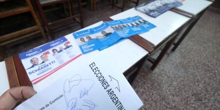 Suspensión de las PASO: el oficialismo busca votos, pero el debate sigue abierto