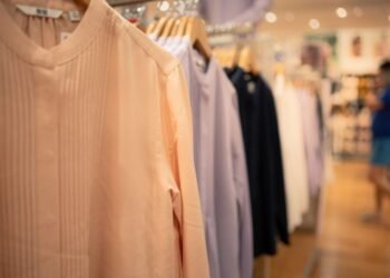 Las ventas minoristas volvieron a crecer en enero pero aún no logran recuperarse de la caída histórica