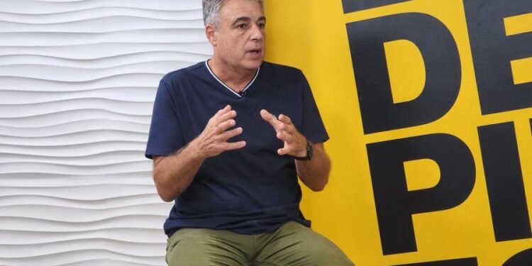 EXCLUSIVO: Castellano rompe el silencio: «la ciudad está apagada, las instituciones se quedaron solas»