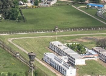 Droga, celulares y armas: el escándalo que sacudió la cárcel de Las Flores