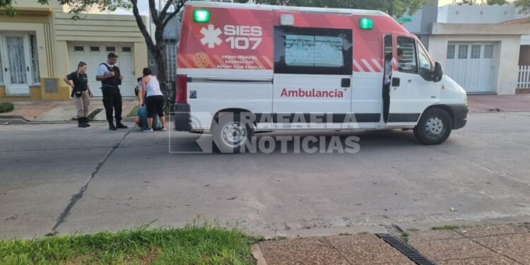 Corte de calle, policía y ambulancia en barrio Mosconi: ¿qué sucedió?