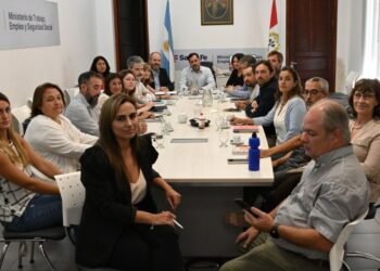El Gobierno provincial confirmó el incremento salarial para trabajadores de la salud