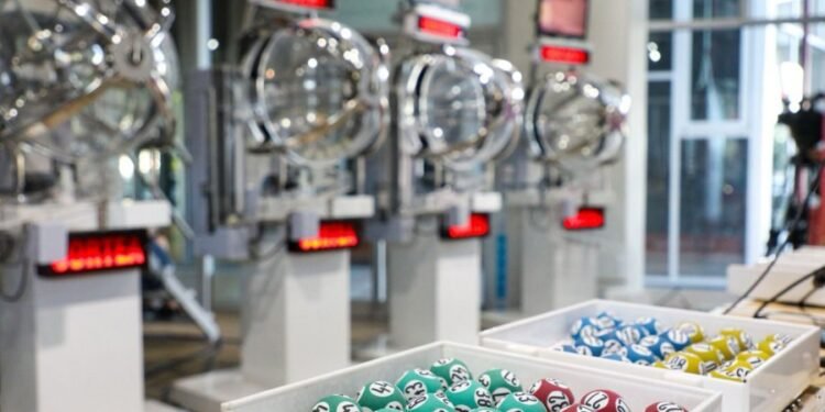 Más de 38 mil santafesinos participan del octavo sorteo de Créditos Nido