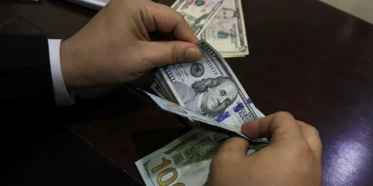 A cuánto se vende el dólar este viernes 21 de marzo de 2025 en Argentina