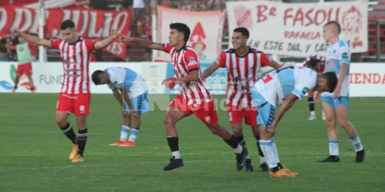 El «9» hizo los deberes y sumó sus primeros tres puntos