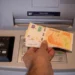 Se encarecerá sacar dinero en los cajeros automáticos