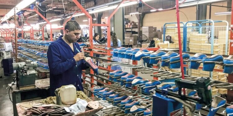 Alarma en la industria del calzado: advierten un impacto letal por la baja de aranceles a importaciones