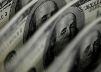 Escalaron los dólares paralelos, cayeron las reservas del BCRA y subió el riesgo país