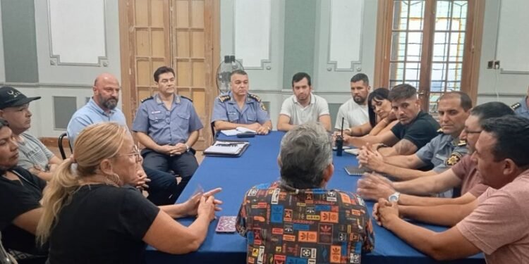 Comando Unificado y vecinalistas coordinan estrategias de seguridad para Rafaela