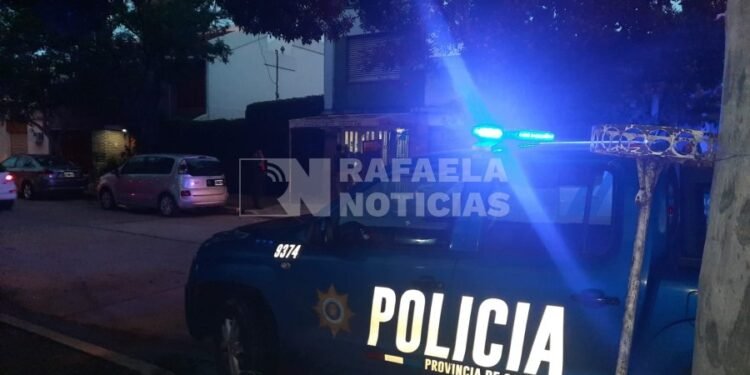 Robo en barrio Mosconi: ladrones se llevaron una moto y una escopeta