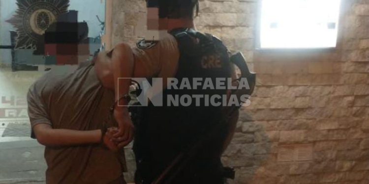 Detuvieron a un hombre por estar agresivo en la vía pública