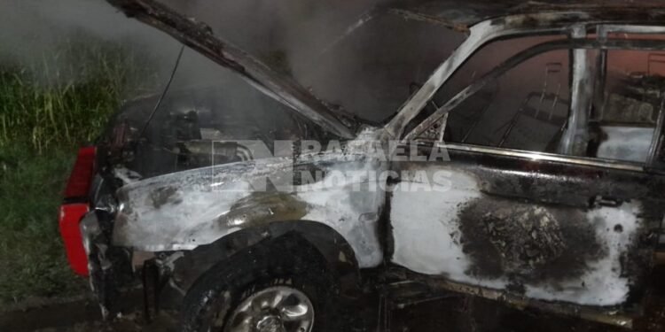 Incendio en un camino rural de San Vicente: el propietario debió ser hospitalizado