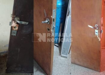 EXCLUSIVO – Arrasaron la Vecinal del 2 de Abril: delincuentes saquearon todo y obligaron a suspender la fiesta del barrio