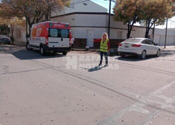 Dos jóvenes motociclistas terminaron lesionados al protagonizar accidentes