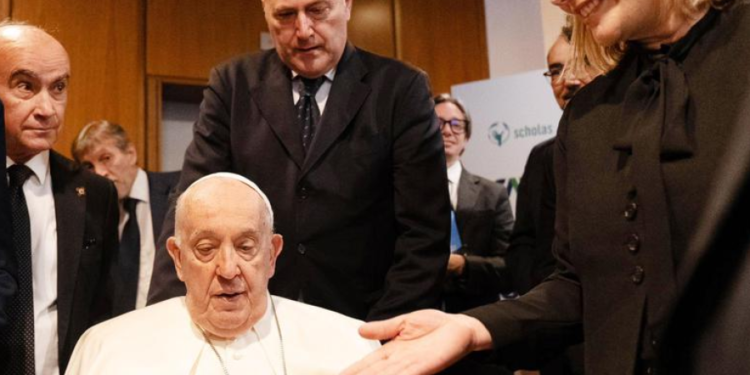 Gisela Scaglia recordó su encuentro con el Papa Francisco: “Nos deja un legado de humildad y servicio”