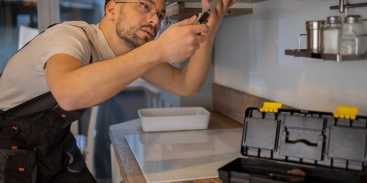 Cierre de año con saldo negativo: el empleo en comercio y servicios cayó 0,7% en diciembre