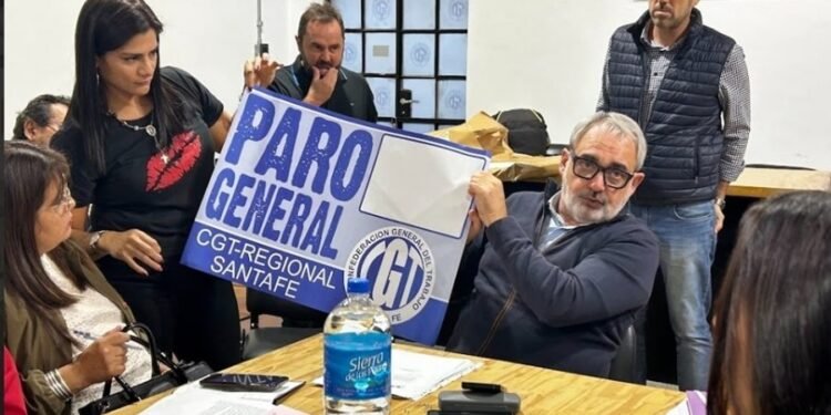 La CGT Santa Fe se suma al paro general del 10 de abril y convoca a movilizaciones en apoyo a los jubilados