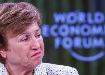 Georgieva pidió a los argentinos sacar los dólares que tienen debajo del colchón
