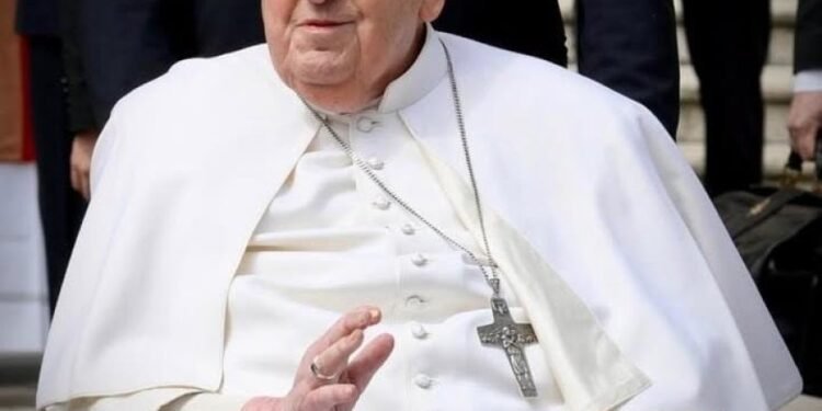 El mensaje del papa Francisco por el Viernes Santo: “La economía de Dios no mata ni aplasta”