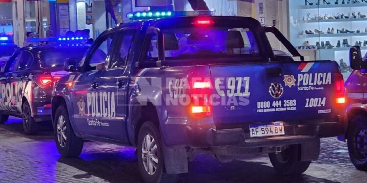 Violento asalto en Villa Rosas: sorprendieron a un matrimonio en su casa y escaparon con su camioneta