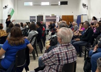 Gran participación ciudadana en el taller de Huerta, frutales y compostaje