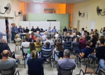 Vecinos del sector de quintas expresaron su malestar por lo que ocurre por la noche en la colectora de Ruta Nº 34