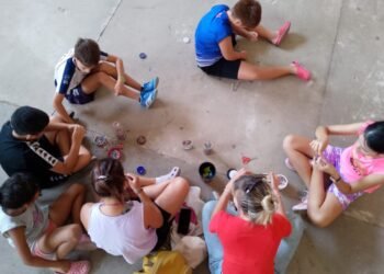 25 de abril: Escucharlos también es cuidarlos