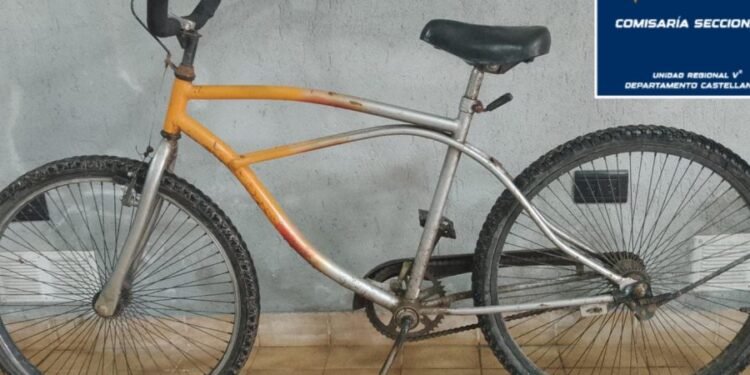El Comando Radioeléctrico recuperó una bicicleta y otros elementos robados