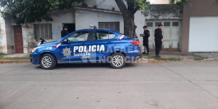 Varias personas usurparon una casa, pero no las pudieron sacar «porque hay menores»