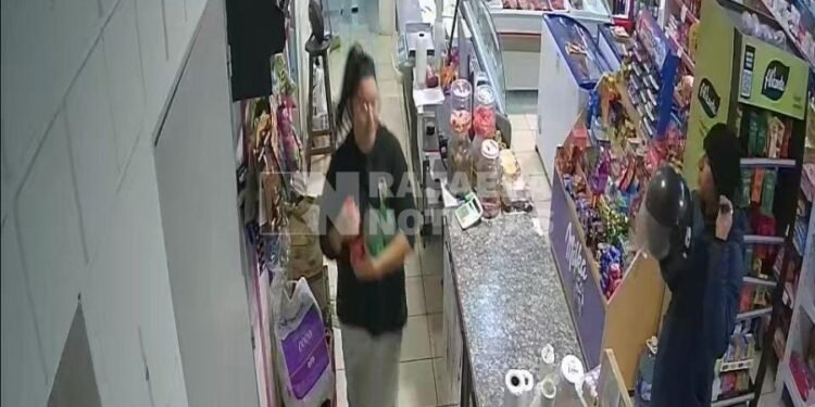 VIDEO. Así fue el robo con arma en barrio Belgrano: «Dame toda la plata, no te quiero lastimar»