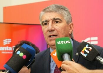 Provincia saldó la discusión salarial con los estatales: pagará aumentos según su propuesta