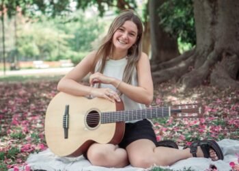 Maggie Cullen, la nueva voz del folklore y la canción latinoamericana, en Rafaela