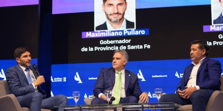 Pullaro: “Hoy la discusión es el federalismo y tener un proyecto de desarrollo productivo que mire al interior del país”