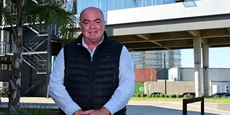 Para Javier Martin, «está bien bajar la inflación y un tipo de cambio estable, pero necesitamos políticas productivas»