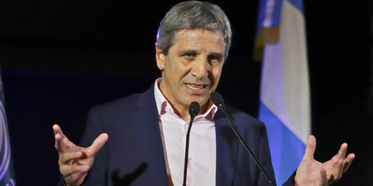 Cumplir con el FMI El Gobierno Nacional sale a buscar US$1.000 millones para fortalecer las reservas