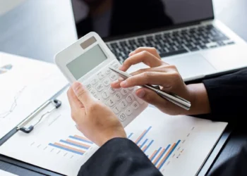 ¿Bajarán los impuestos? La Argentina sigue con 150 gravámenes y la presión fiscal se encamina al 29,2% del PBI