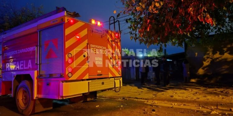 Incendio en barrio Zazpe: se prendió fuego un ropero en una vivienda