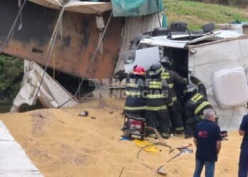 ACTUALIZACIÓN: volcó un camión en el arroyo Las Calaveras y está cortada la RN 34