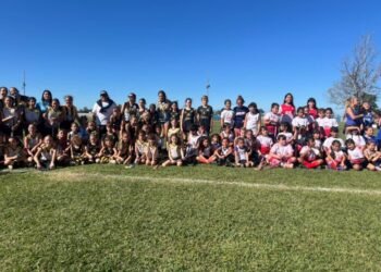 Exitoso encuentro de hockey infantil en Atlético