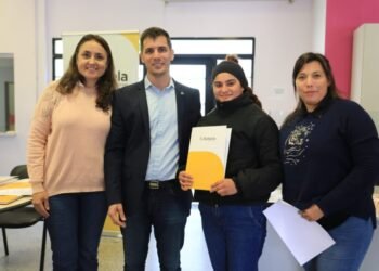 Entregaron 18 microcréditos a emprendedores