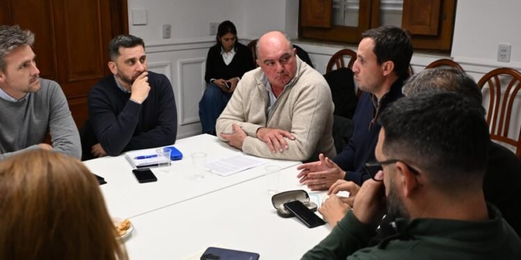 Legisladores y referentes industriales avanzan en una agenda común para fortalecer la producción en Santa Fe