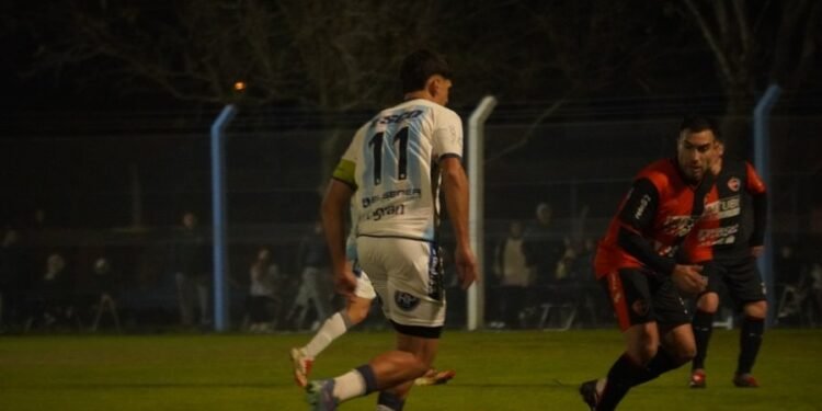 Liga Rafaelina de Fútbol: Atlético no pudo con Sportivo Roca