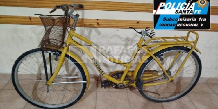 Sorpresa para un vecino de calle Zaffetti: dejaron una bicicleta en su casa y no era suya