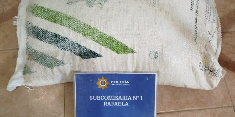 Rafaela: dos personas fueron identificadas y secuestraron una bolsa con cereal