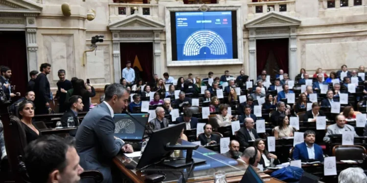 Diputados dio media sanción al aumento de las jubilaciones y del bono previsional, pese a la amenaza de veto
