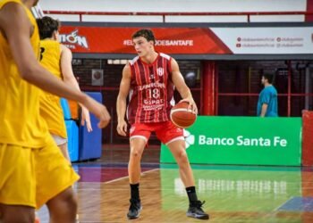 Francisco Alonso, el joven santafesino que sueña con llegar al Mundial Universitario de Básquet