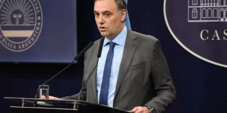 El Gobierno eliminó el asueto del 27 de junio por el Día del Empleado Público